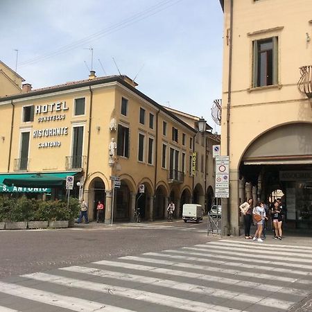 بادوفا Hotel Donatello المظهر الخارجي الصورة