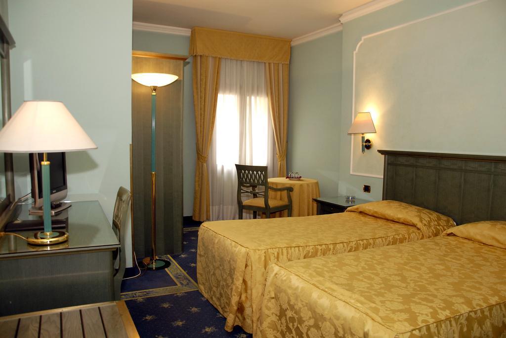 Hotel Donatello بادوفا المظهر الخارجي الصورة