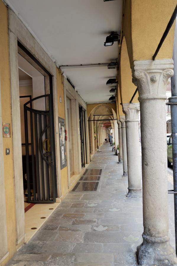 بادوفا Hotel Donatello المظهر الخارجي الصورة